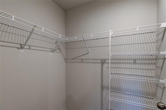 Building Photo - 8341 Wildflower Glen Ave