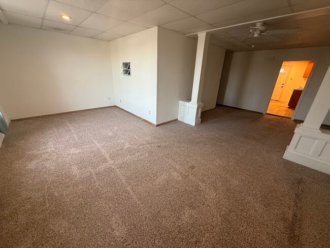 Building Photo - 110 Janesville St