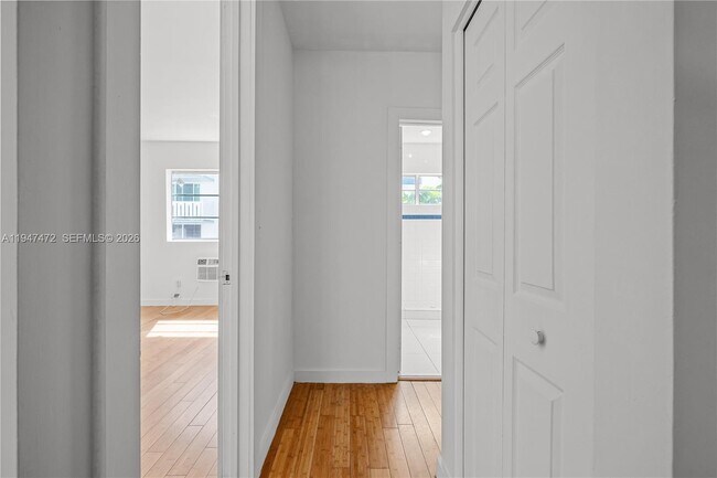 Building Photo - 7950 Tatum Waterway Dr