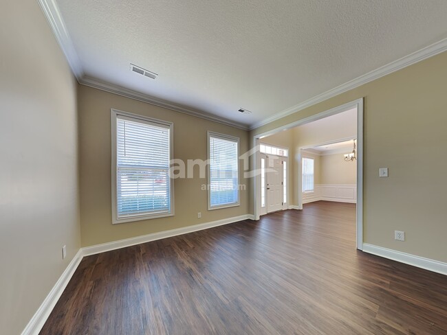 Building Photo - 10225 Boston Ln