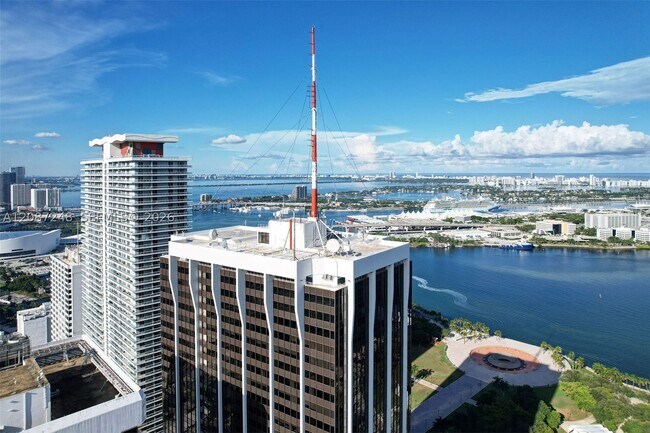 Building Photo - 50 Biscayne Blvd