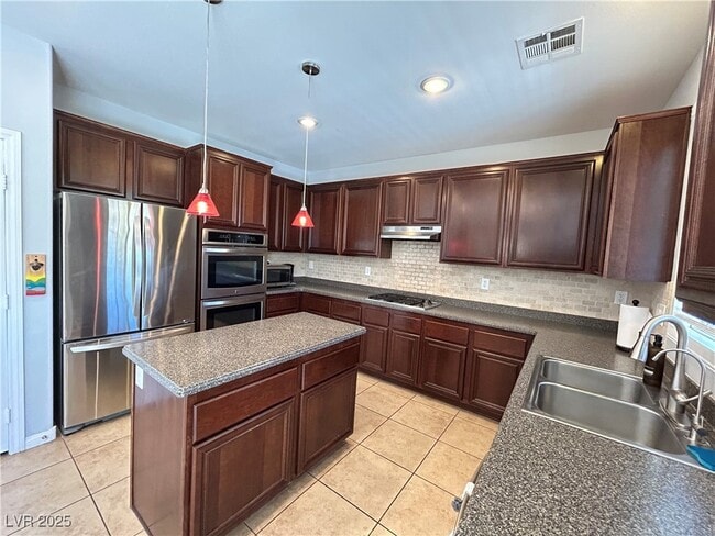 Building Photo - 5553 Fairmeade Way