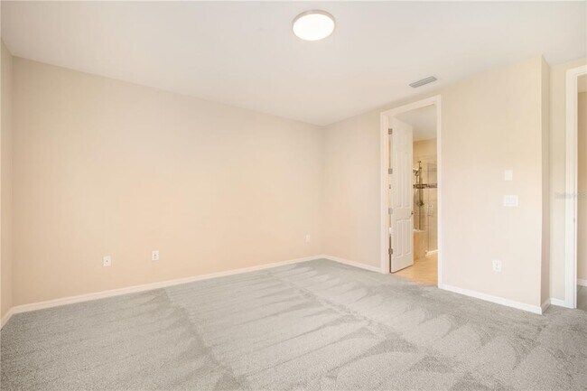 Building Photo - 13330 Palmera Vista Dr