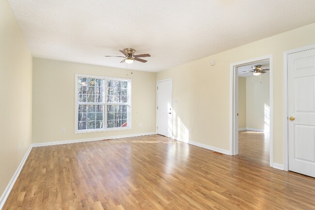 Building Photo - 123 Whitaker Rd