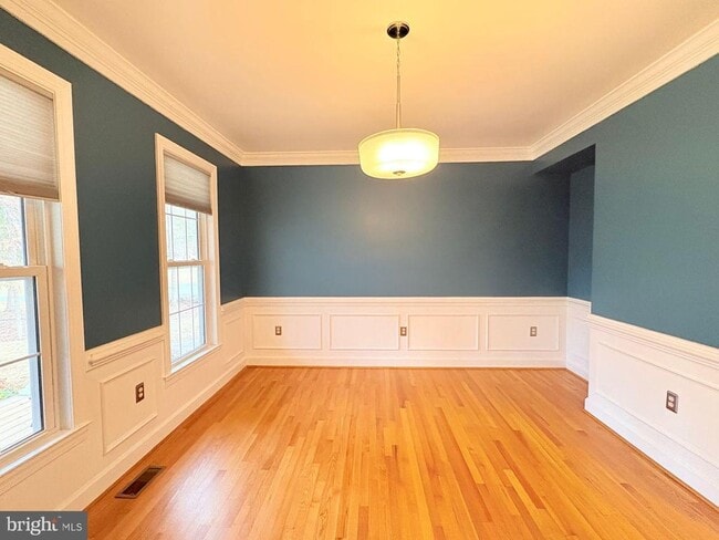 Building Photo - 5 Artillery Dr