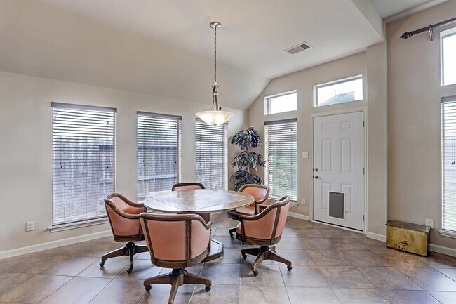 Building Photo - 27926 Barberry Banks Ln