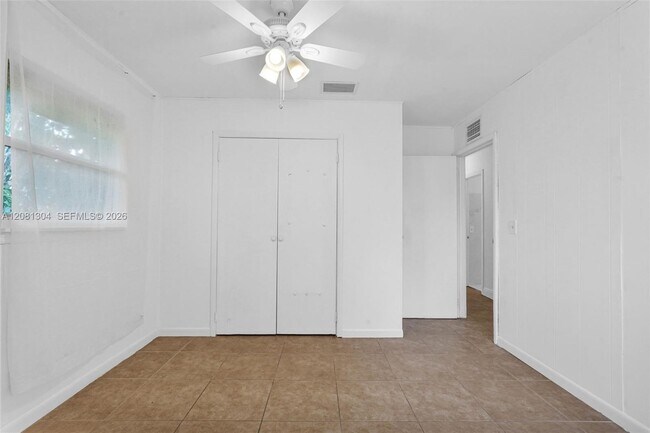 Building Photo - 3541 NW 7th Pl