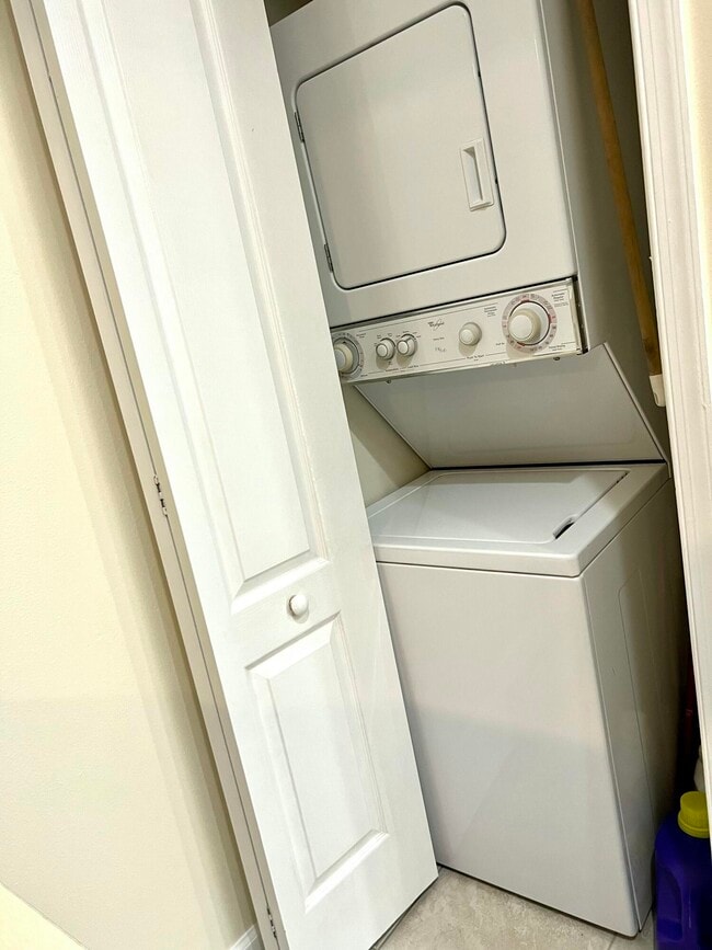 Building Photo - 11943 Sturbridge Ln