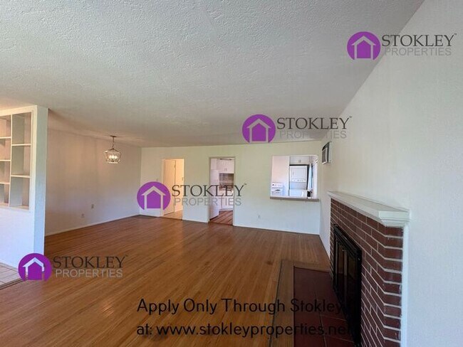Building Photo - 3709 Sundale Rd