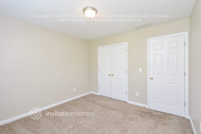 Building Photo - 1840 Country Crest Way
