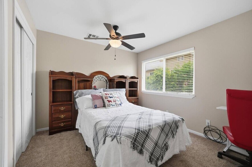 Building Photo - 7501 Uplands of the Kern Dr