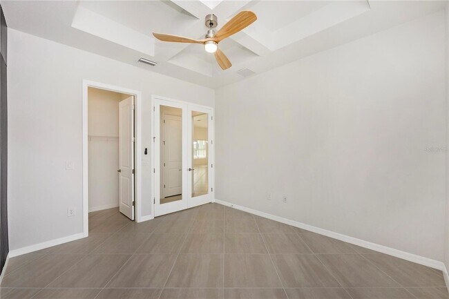 Building Photo - 12655 Wellen Golf St