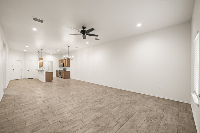 Building Photo - Newer Construction in Cooper District