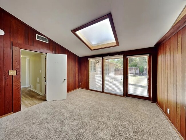 Building Photo - 22239 Flanco Rd