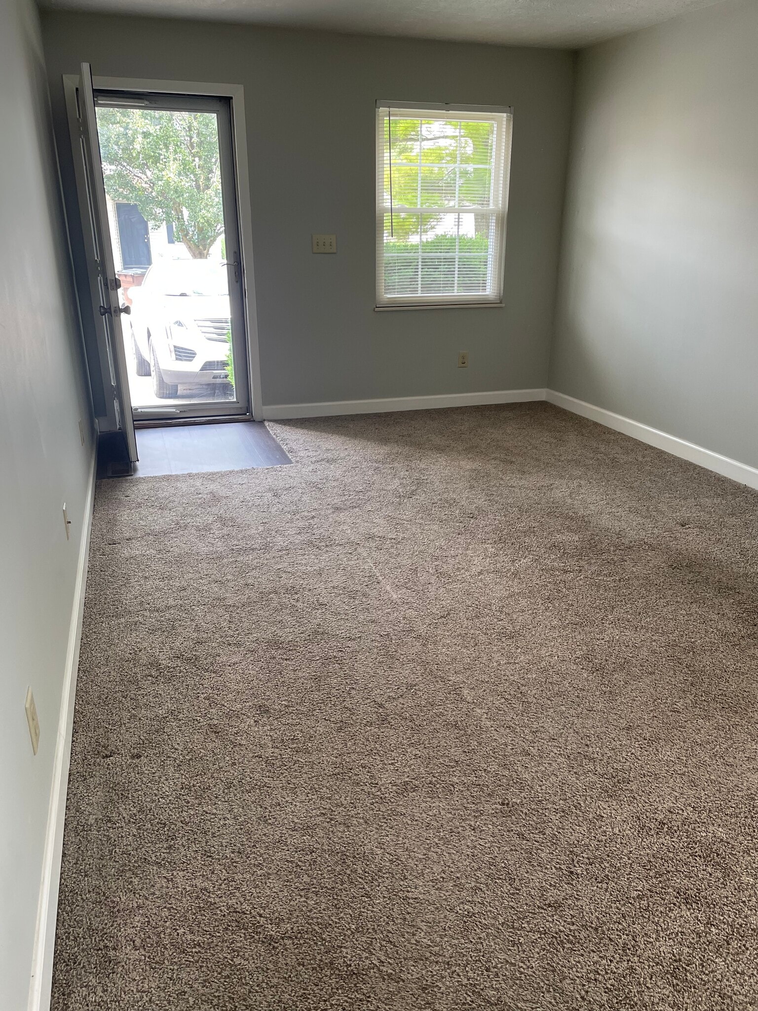 Living room has new carpet - 7960 Bobtail Ct