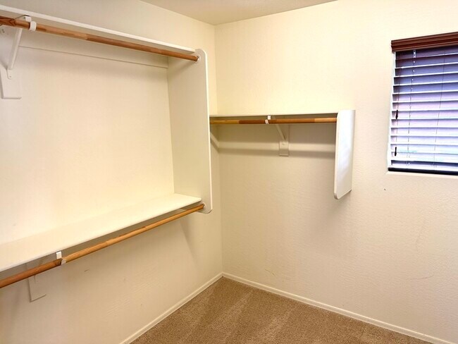 Building Photo - Stunning Elliot Groves home in Morrison Ranch. 4 bed+ 2 offices + loft