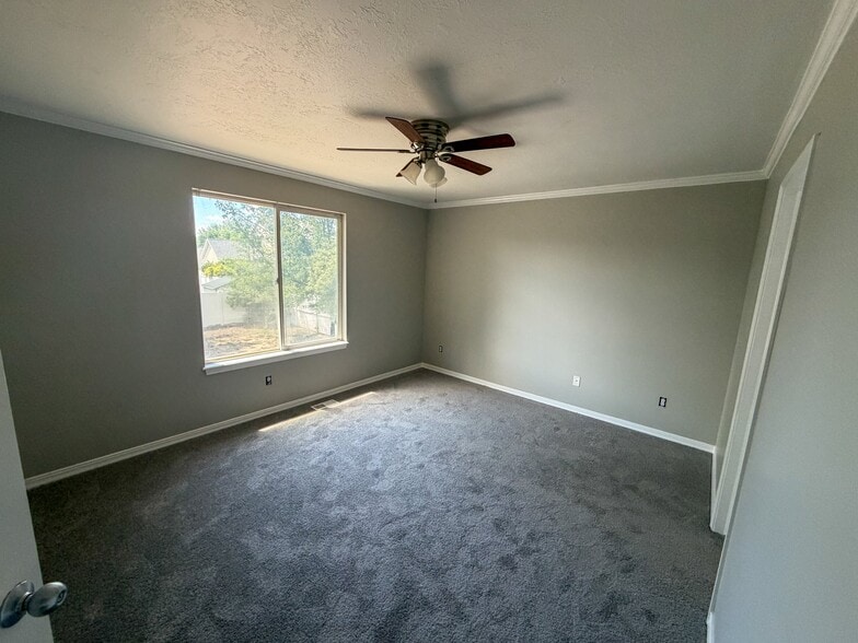 Building Photo - 11246 Glen Croft Ln