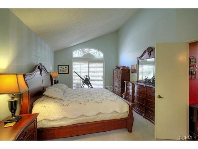 Building Photo - 1046 Southern Hills Dr
