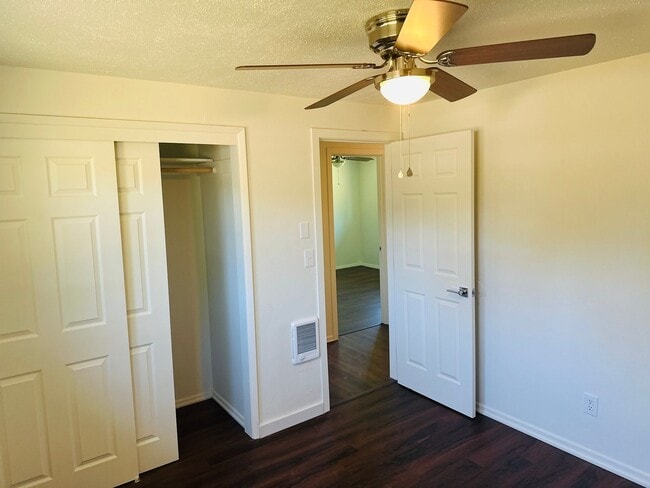 Building Photo - Charming and Newly Renovated One Level Home