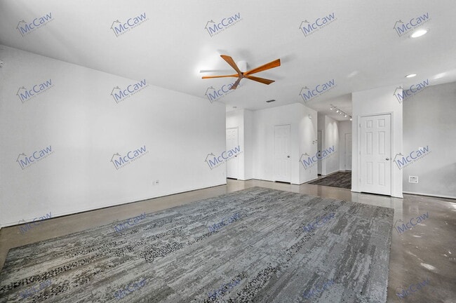 Building Photo - 2424 Bermont Red Ln