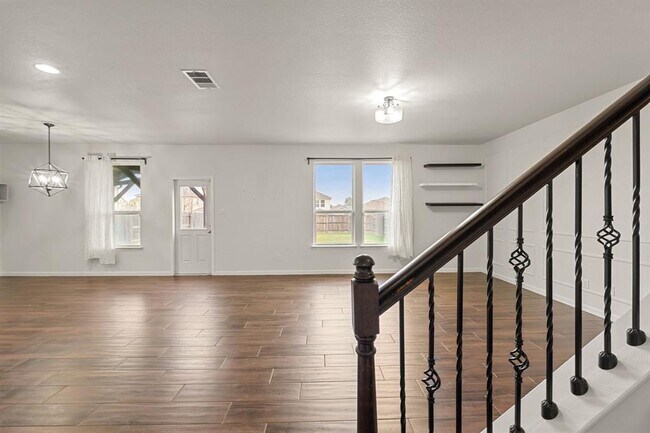 Building Photo - 240 Nectar Dr