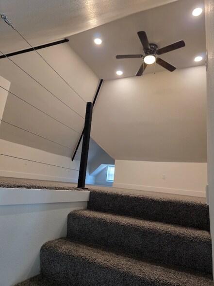 Building Photo - 336 Warren Ave