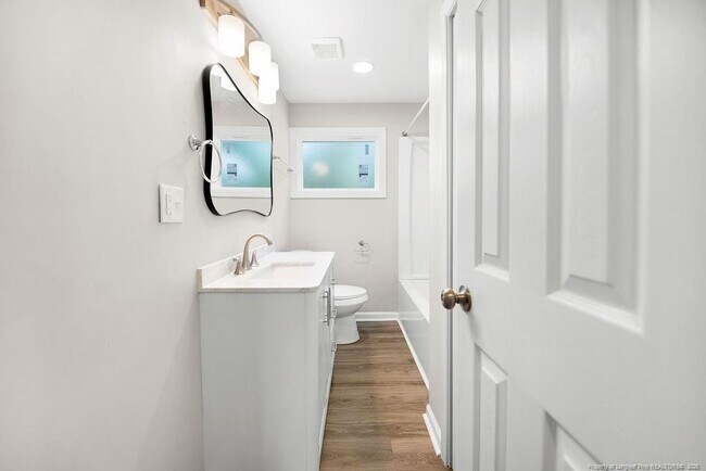 Building Photo - 4066 Hummingbird Pl