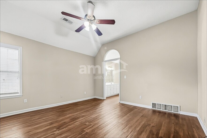 Building Photo - 6646 Raner Cv