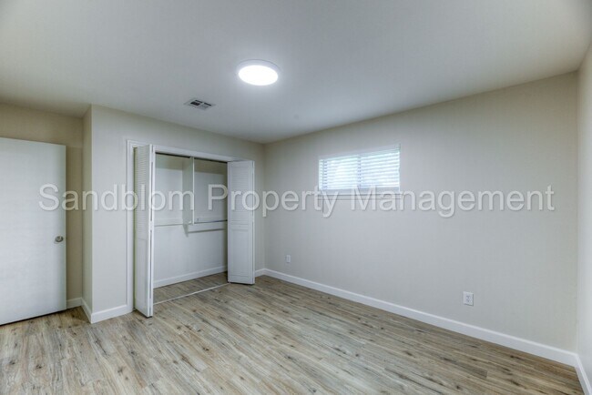 Building Photo - 7510 E 53rd Pl