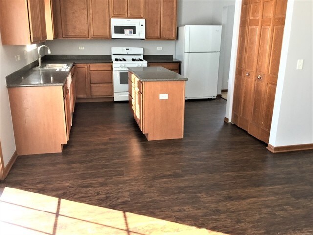 Building Photo - 39767 N Torry Lane