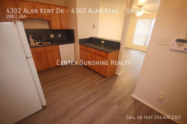 Building Photo - 4302 Alan Kent Dr