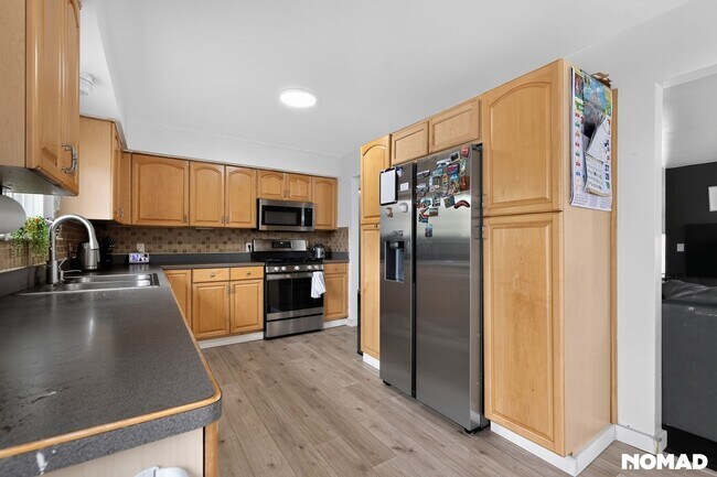 Building Photo - 1225 Whittier Dr