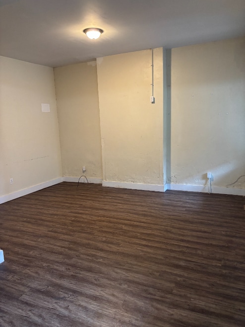 Building Photo - 1818 Logan St