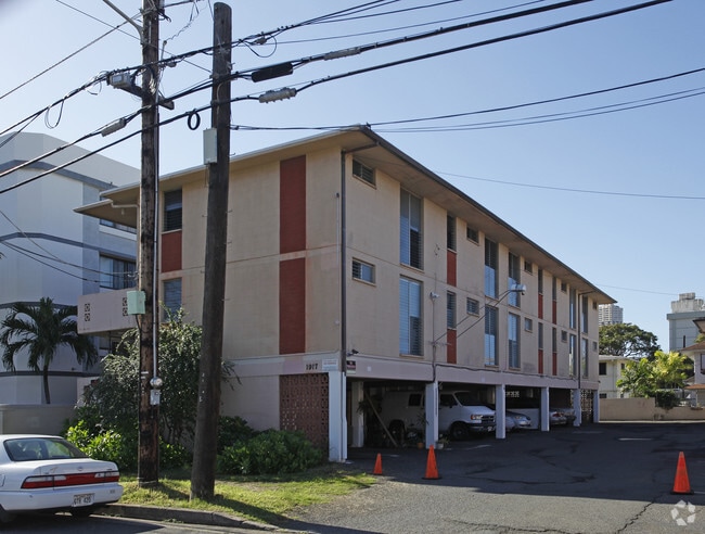 Building Photo - 1917 Algaroba St