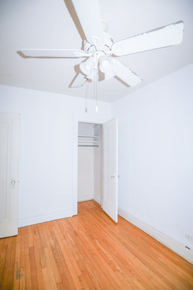 Building Photo - 2958 N Seeley Ave