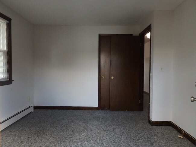 Building Photo - 28 Greenwich St