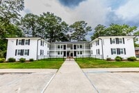 Building Photo - 2402 E 3rd St