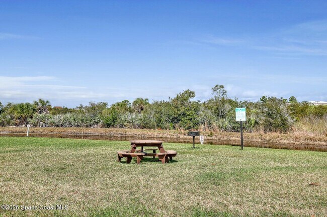 Building Photo - 1747 Sophias Dr