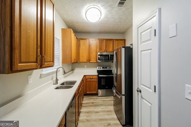 Building Photo - 7047 Red Maple Ln