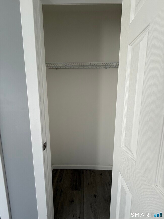 Building Photo - 1637 South Ave