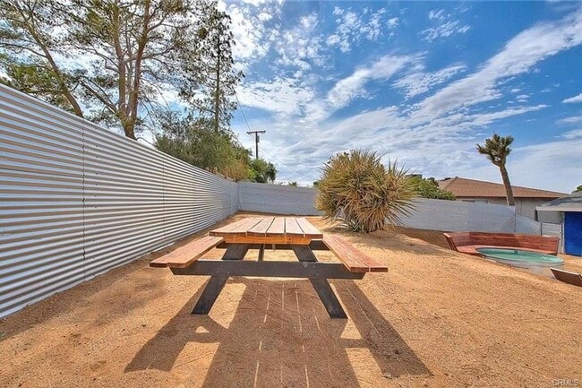 Building Photo - Fully Furnished Home in Joshua Tree