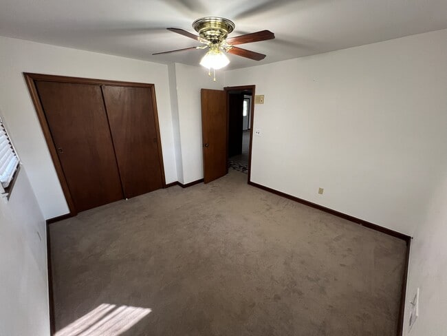 Building Photo - 3820 Orchard Rd SE