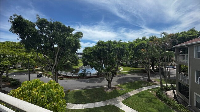 Building Photo - 1760 Palm Cove Blvd