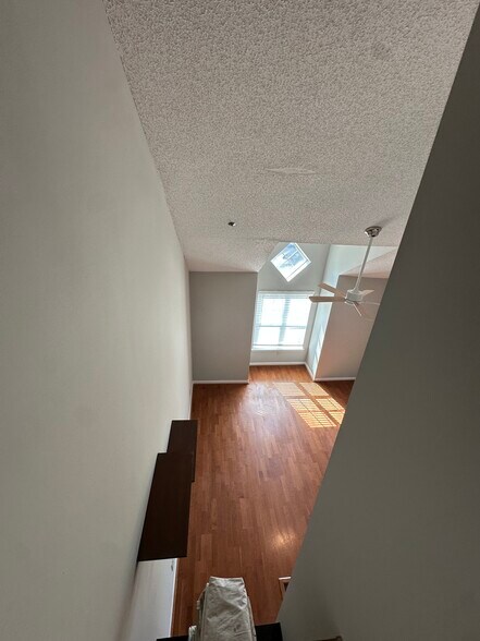 Building Photo - 501 Olmsted Park Pl
