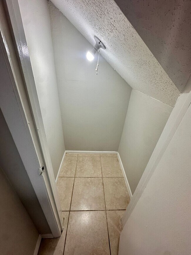 Building Photo - $1,225 |1 bedroom 1.5 bath town home style...