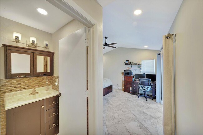 Building Photo - 22471 Grouper Ct