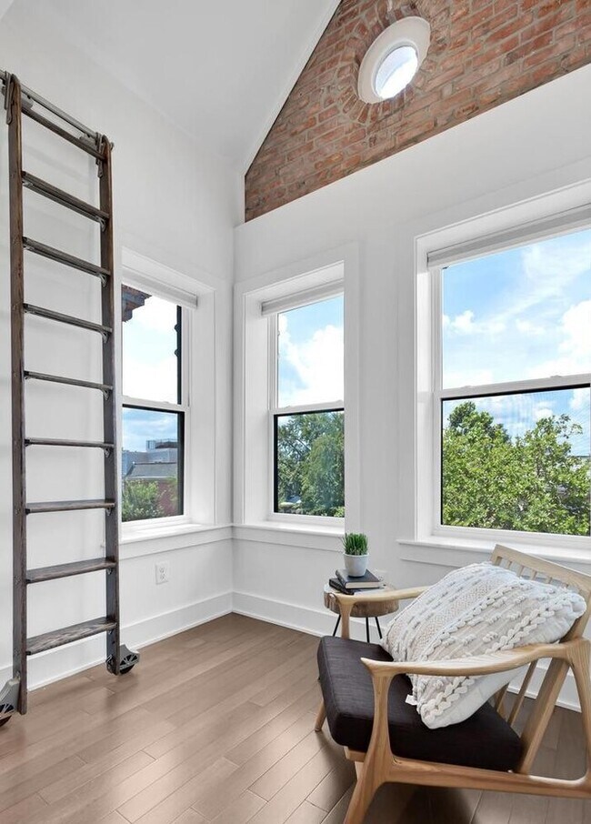 Building Photo - 3453 Holmead Pl NW