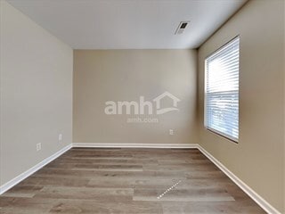 Building Photo - 104 Surlington Dr