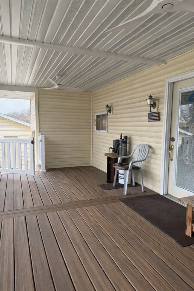 Building Photo - 1806 Black River Rd