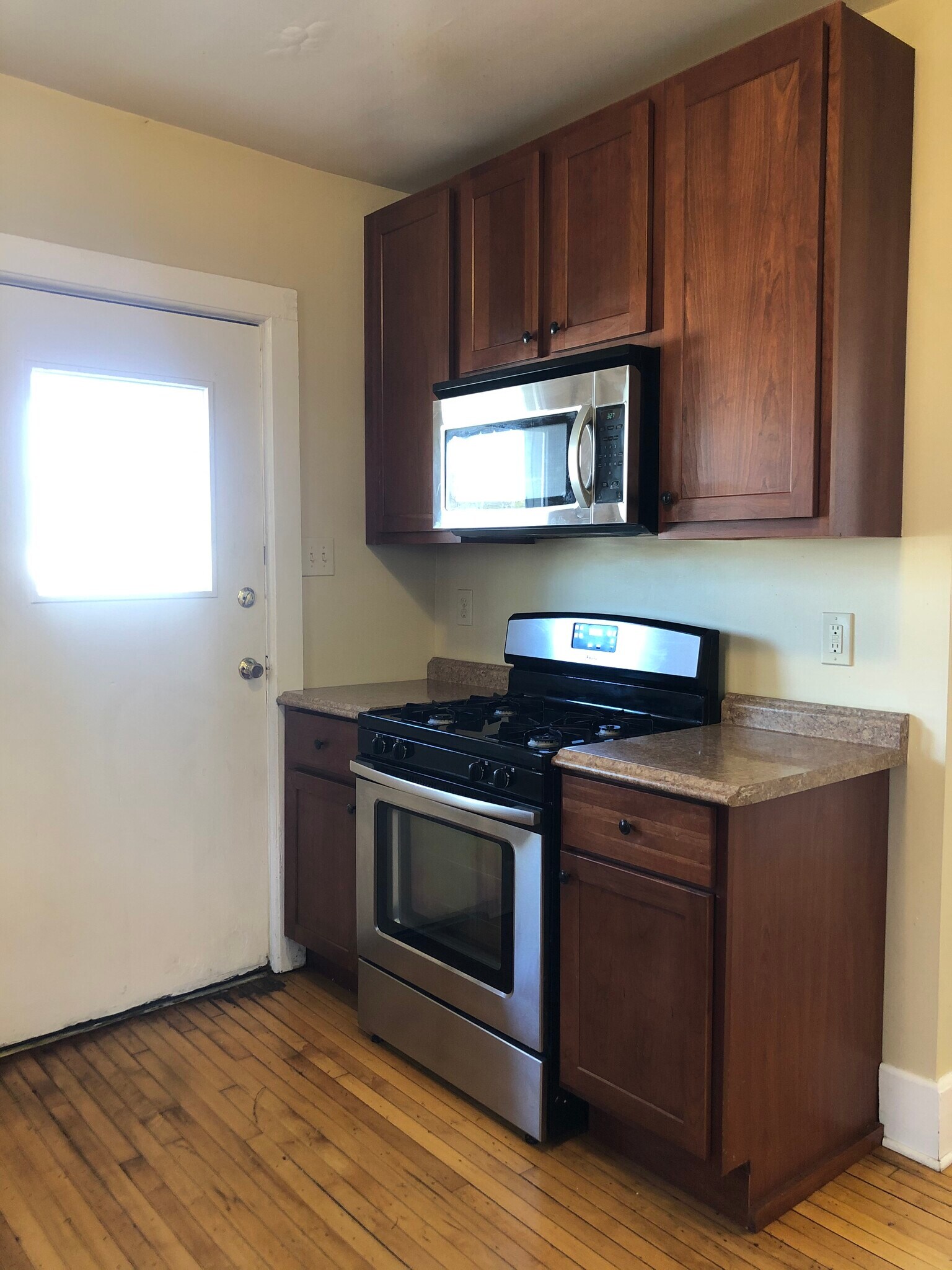 Building Photo - 2456 S Delaware Ave